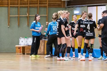 Bild 130 - wBJ SV Henstedt Ulzburg - HSG Holstein Kiel/Kronshagen : Ergebnis: 30:28